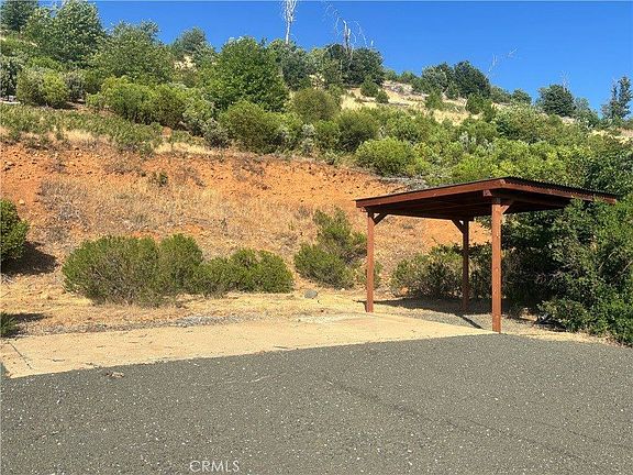 3rd image of 15350 Evergreen Dr