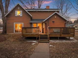 E8557 Weyauwega Rd, New London, WI 54961