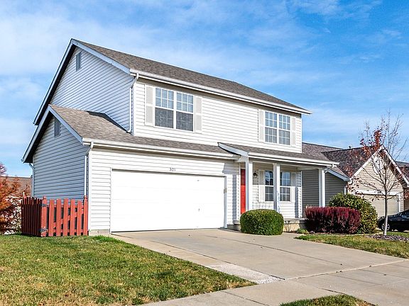 3rd image of 321 Briarchase Cir