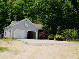 192 Lower Schofield Ave, Dudley, MA 01571