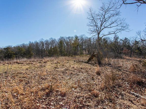 2nd image of 999 Buck Ridge Ln