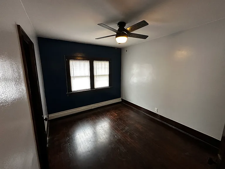 Bedroom 10 x 12 w. remote control ceiling fan/light