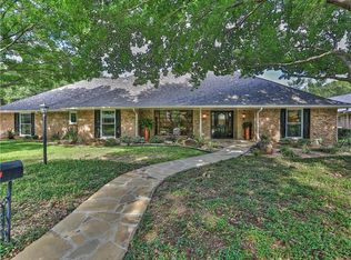 4109 Winding Way, Benbrook, TX 76126