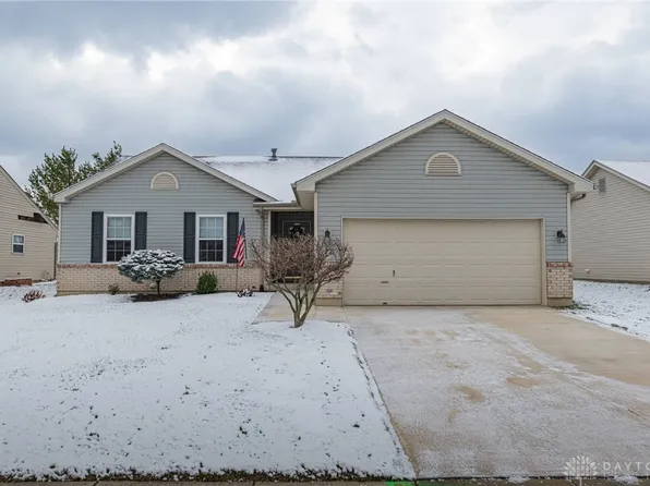 1550 Farrington Dr, Kettering, OH 45420