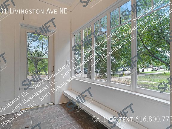 3rd image of 731 Livingston Ave NE