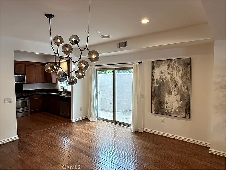 1410 N Curson Ave #105 — Photo 7