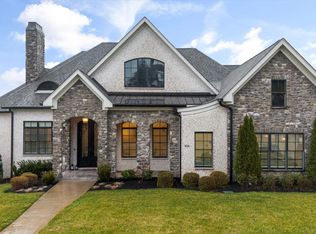 614 Barnsley Rd, Knoxville, TN 37934