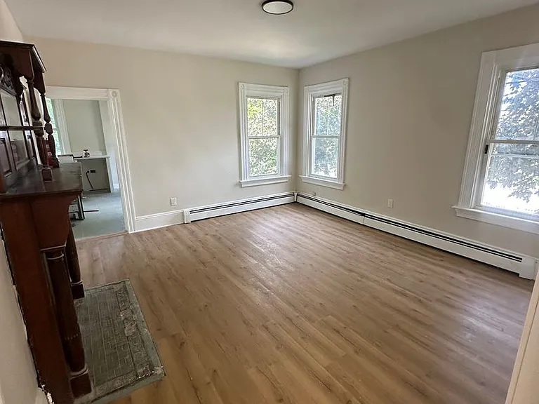 11 Dedford St #1 — Photo 1