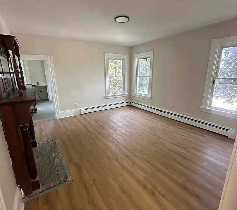 11 Dedford St #1