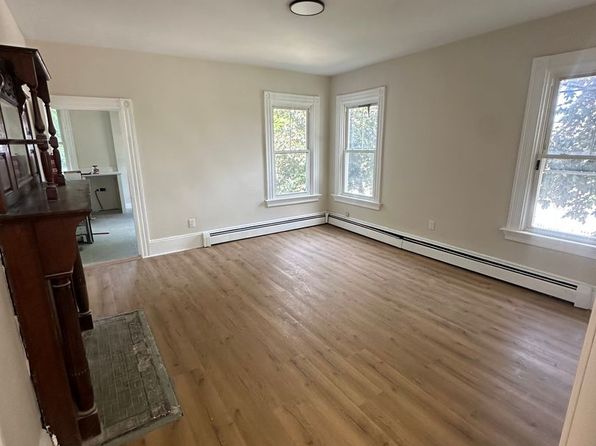 11 Dedford St APT 1
