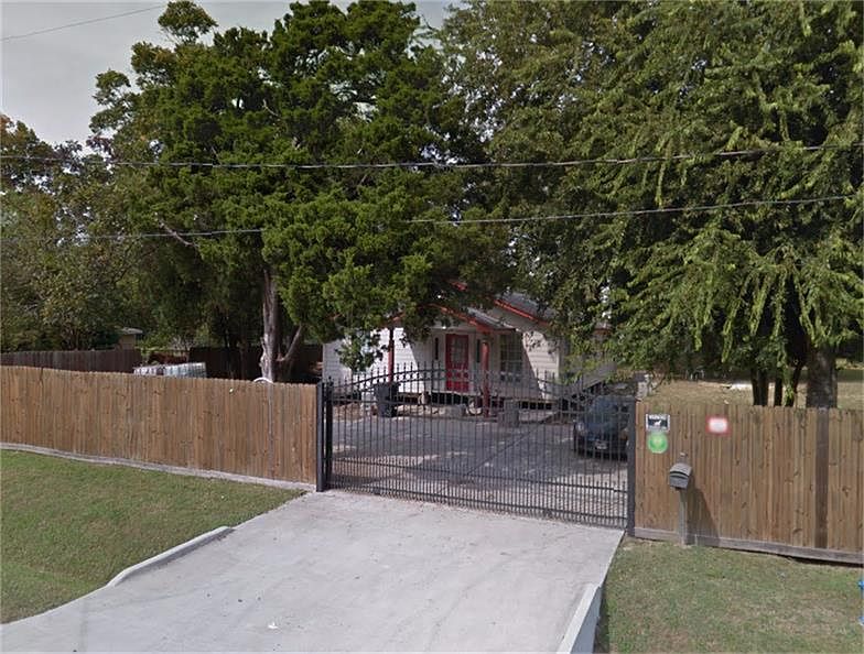 1st image of 728 Millville Dr
