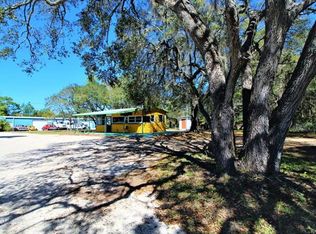 17 Vicki St, Inglis, FL 34449