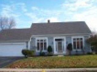 1206 Quail Run Dr, Bolingbrook, IL 60490