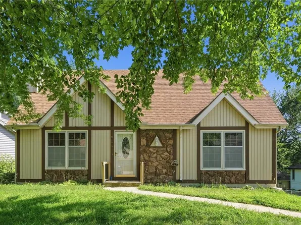 6718 NW Brink St, Kansas City, MO 64152