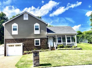5164 Roxborough Dr, Hermitage, TN 37076
