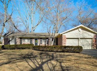 4700 W 64th St, Prairie Village, KS 66208