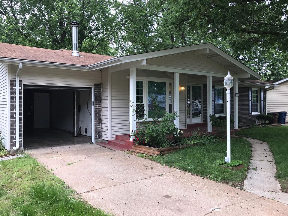 1st image of 3275 Brookshire Dr