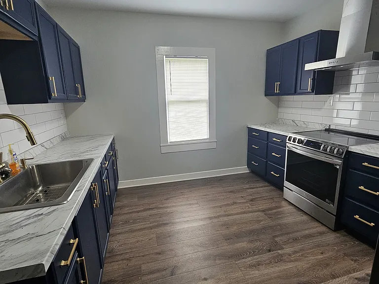 1060 Mulberry St — Photo 5