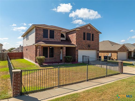 2nd image of 6106 Suellen Ln