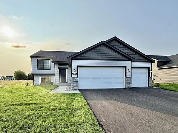 37514 Greenway Ave, North Branch, MN 55056