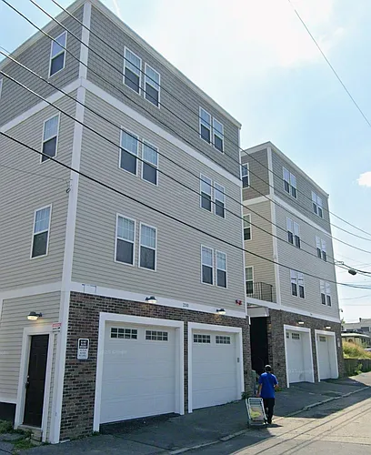 230 Appleton St Photo 1