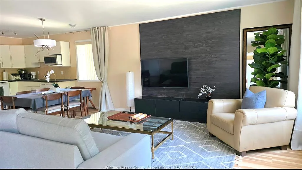 2 bed, 1.5 bath, $2,100 — Photo 4