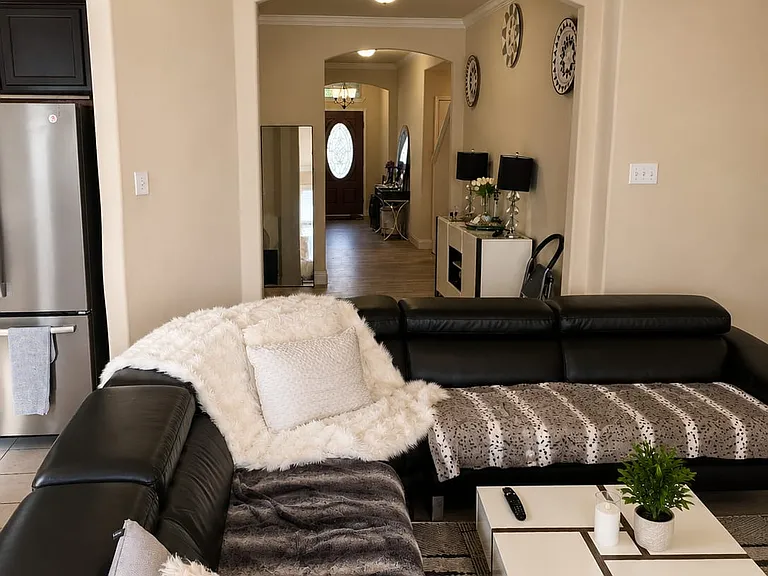 5113 Texana Dr — Photo 2