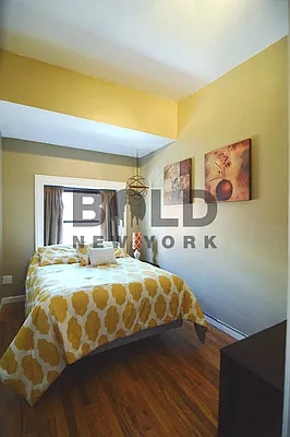 Rented by Bold New York | media 18
