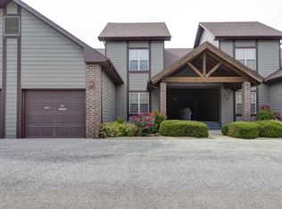 71 Birdie Ln, Branson West, MO 65737