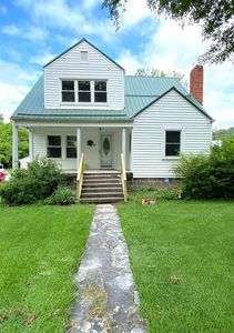 607 NE Old Fincastle Rd, Lebanon, VA, 24266