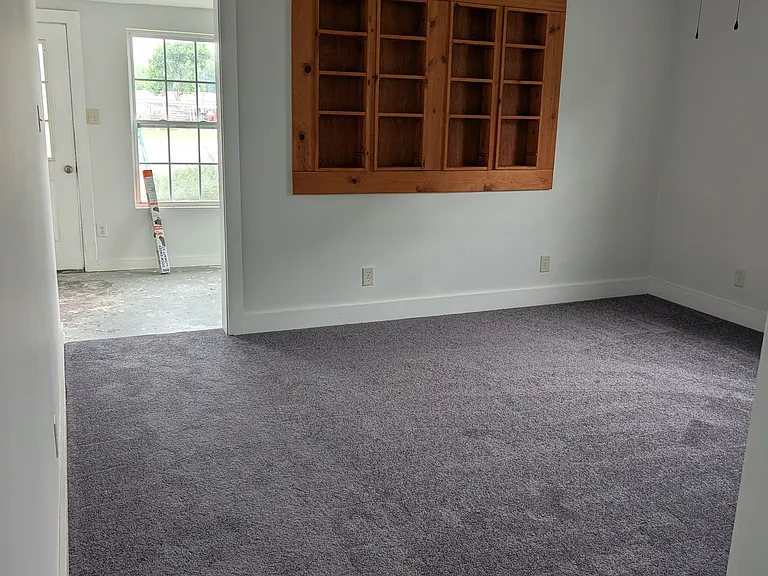 1329 George Washington Hwy N — Photo 4