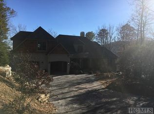 152 Homestead Rd, Lake Toxaway, NC 28747