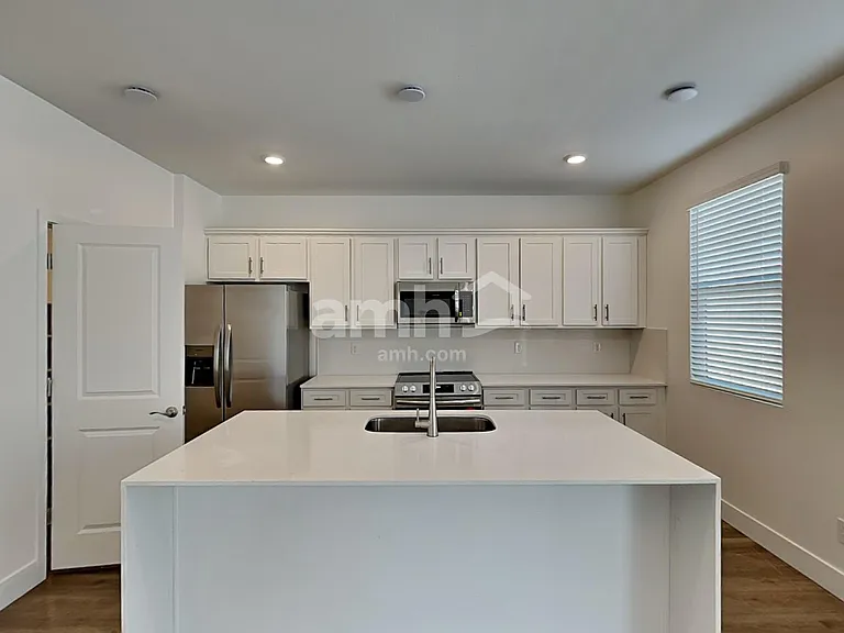9677 E Harkes Dr — Photo 3