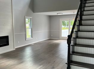 2013 Farris Rd, Maryville, TN 37803