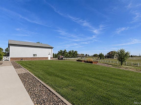 4th image of 15585 Edna Drive