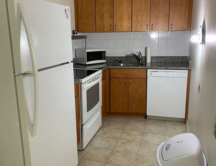 300 N State St #2627 — Photo 10