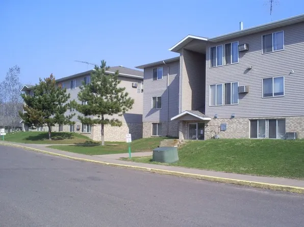 402 7th St SE #107, Hinckley, MN 55037