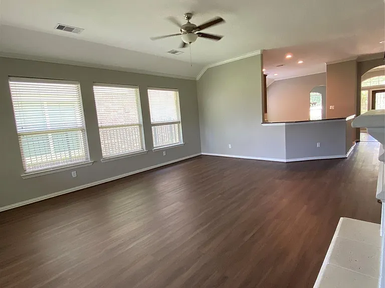 42 Black Swan Ct — Photo 34