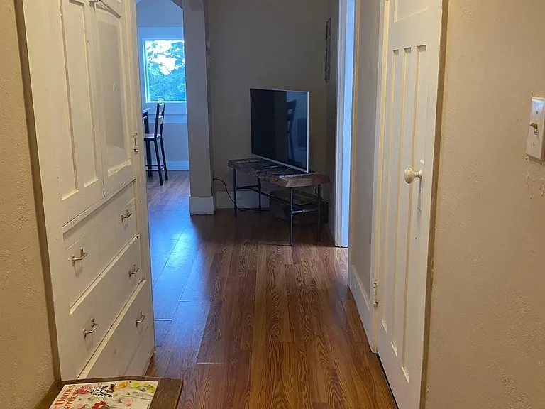 409 N 4th St #2B — Photo 5