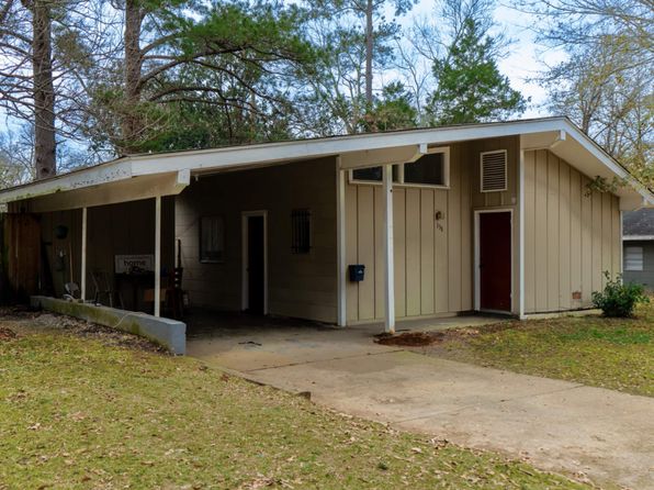 338 Queen Catherine Ln