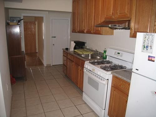2nd image of 3310 24th Ave #2