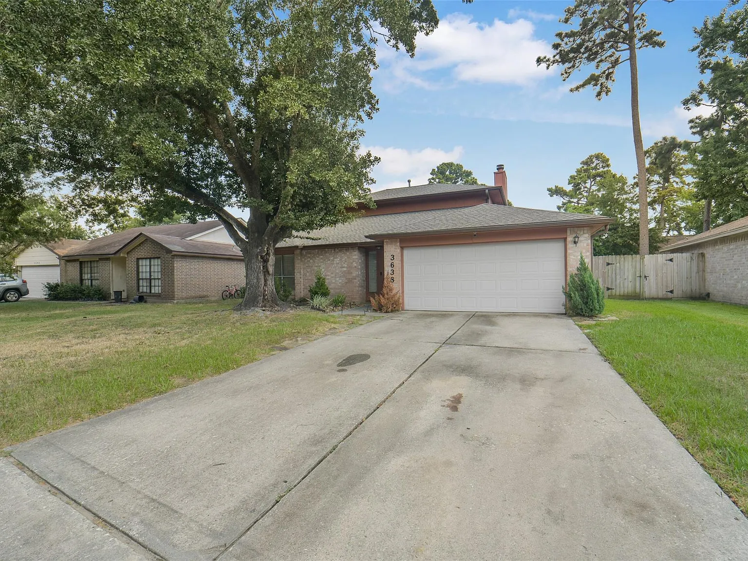 3 bed, 2.5 bath, 1831 sqft, $1,950 — Photo 3