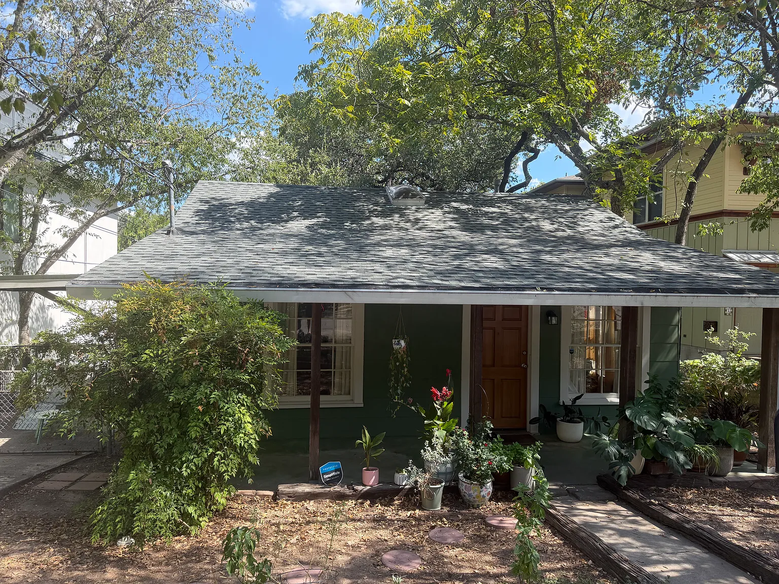2 bed, 980 sqft, $3,200 — Photo 1