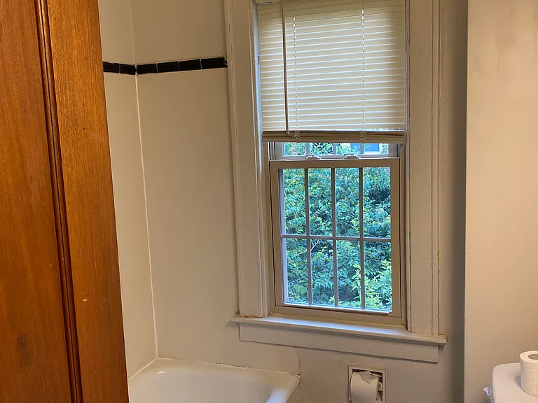 1338 Virginia Ave — Photo 16