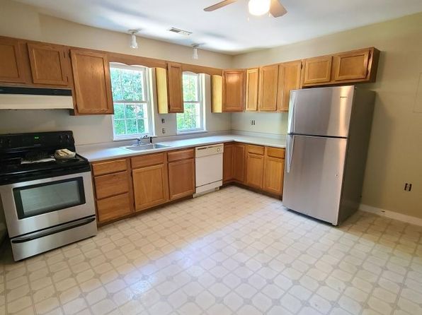 19 Clinton St #C