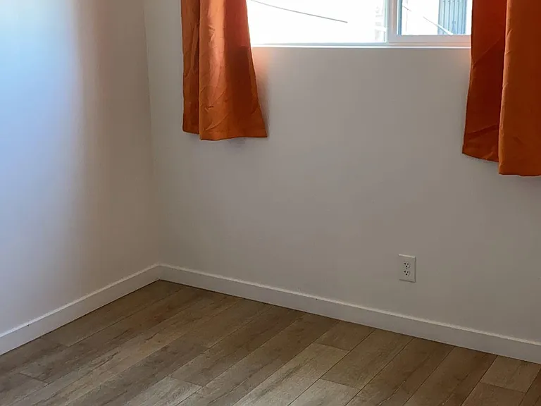 2326 Locust Ave #3 — Photo 10