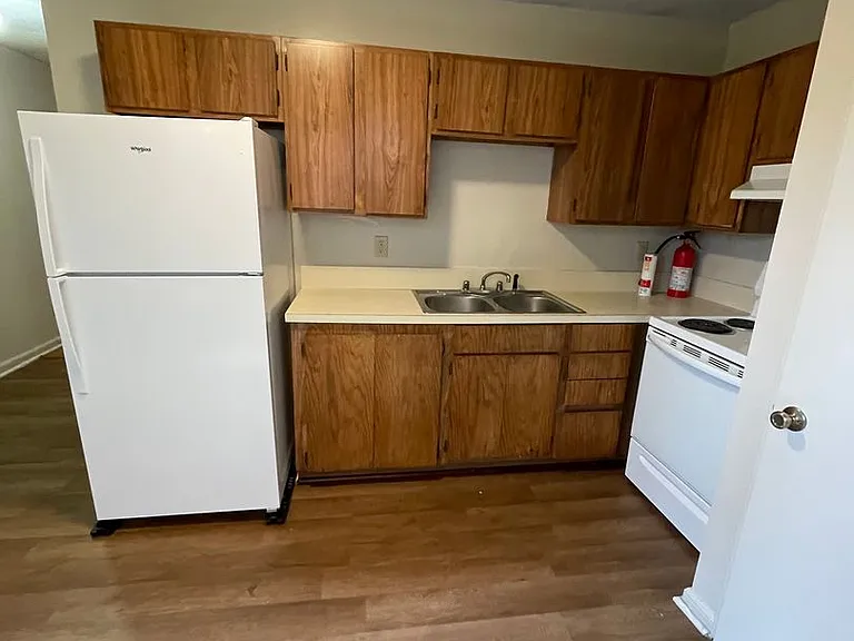 200 Loire Ave — Photo 6