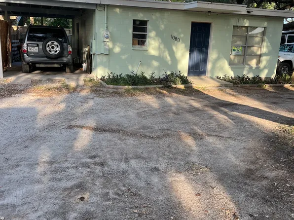 108 N 6th St, Fulton, TX 78358