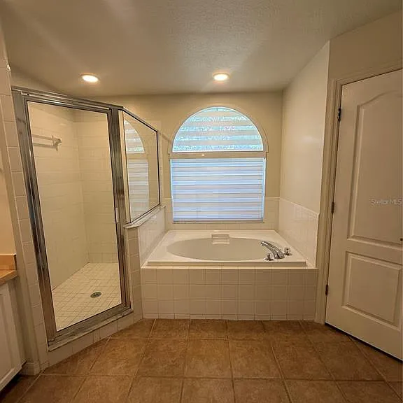 2210 Towering Oaks Cir — Photo 12