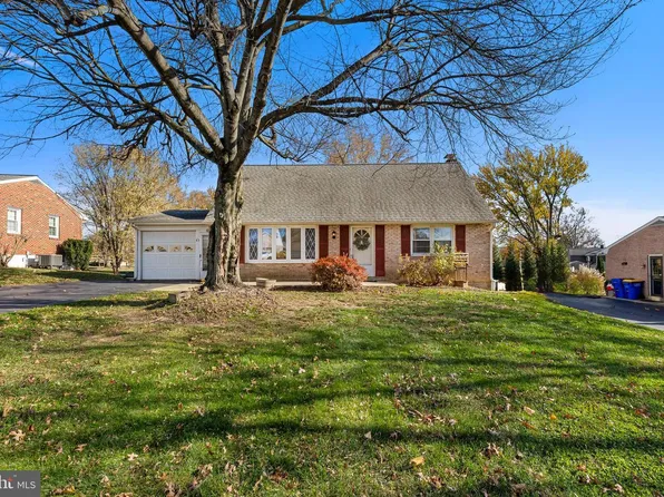 63 Quaker Hills Rd, Lancaster, PA 17603